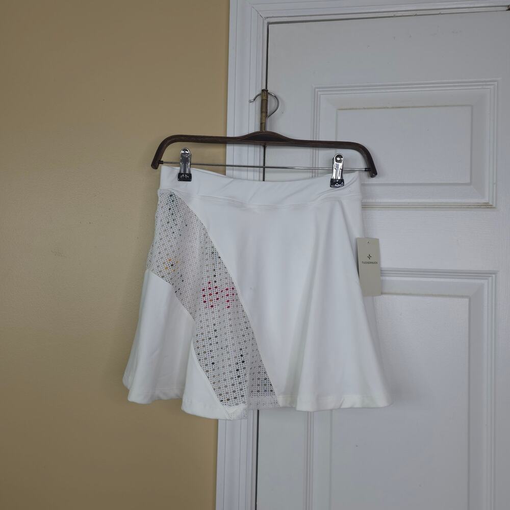 Tuckernuck TNUCK Sport Perforated Skort in White Fresh Buds Size S - Picture 1 of 7